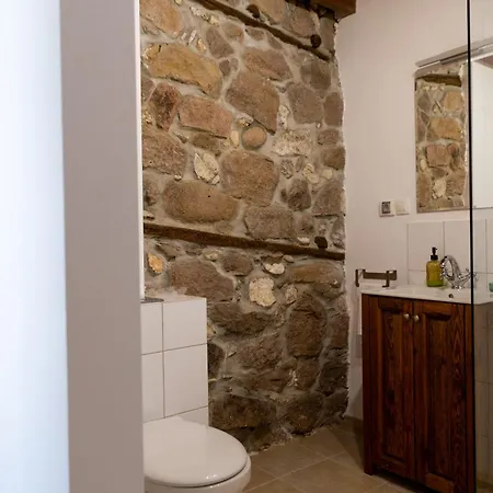 Walnut 1 Villa